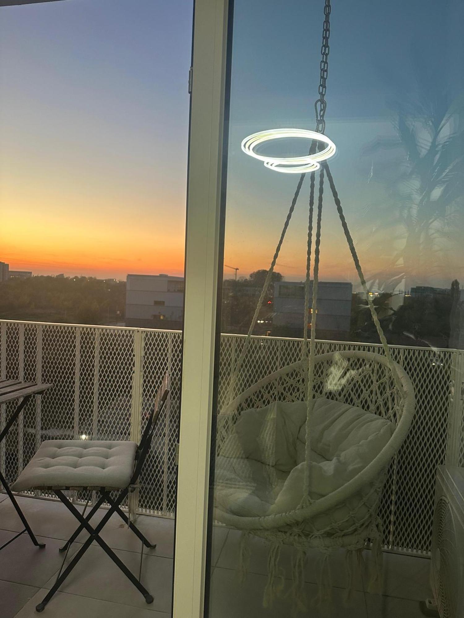 Japanese Studio With Hammock And Sunset View Temesvár Kültér fotó